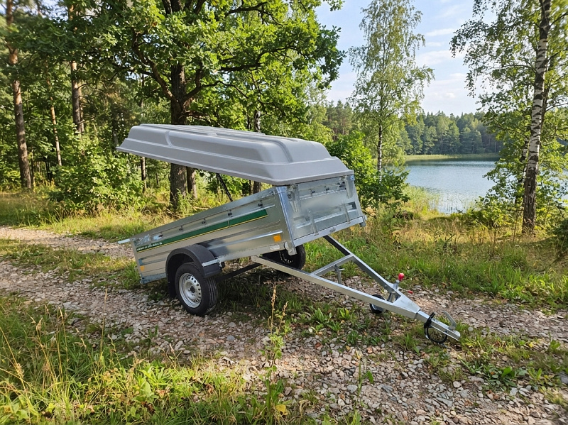 Легковой прицеп с Пластиковой крышкой